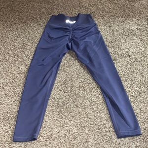 Scrunch butt leggings